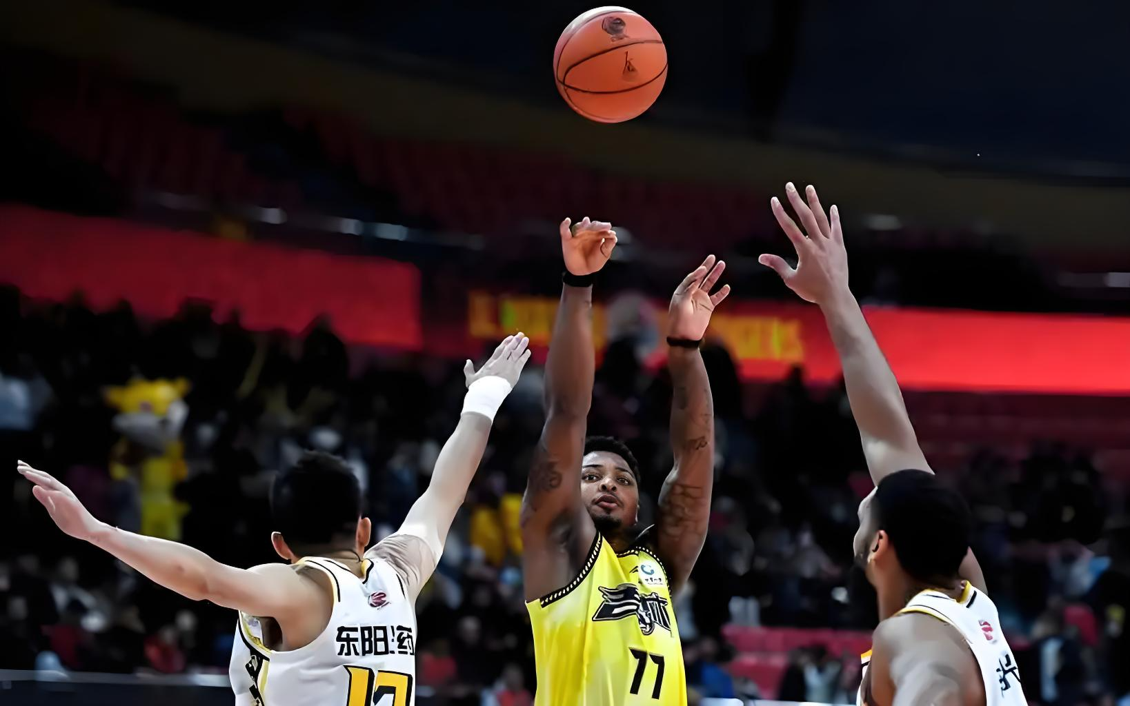 爱游戏-风云突变！俄克拉荷马雷霆今晚单刀错失；CBA季后赛版图或变；气氛紧张；阵容厚度经受考验(2024年5月cba总决赛第三场最新消息)