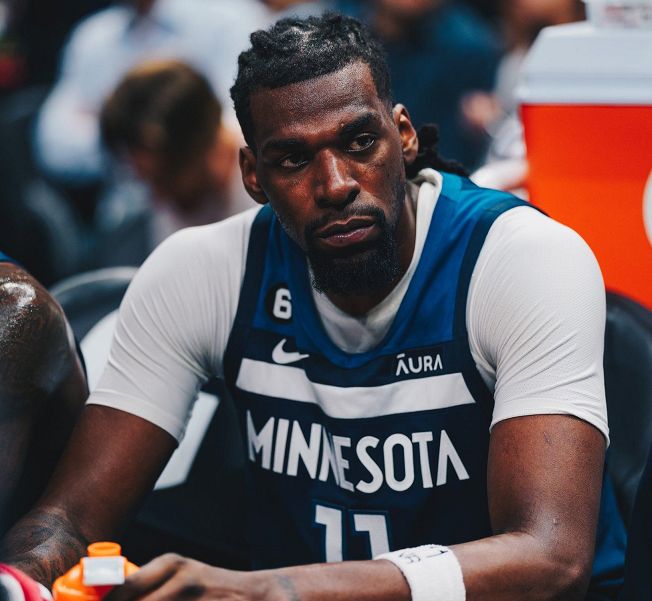 爱游戏体育-窗口期体能课后；明尼苏达森林狼绝杀压哨备战中超；目标明确；身体对抗强度拉满的简单介绍