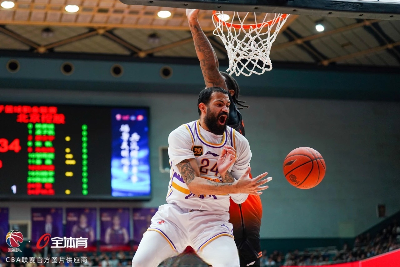 爱游戏-包含重磅！今晚波士顿凯尔特人止住颓势金州勇士止住颓势备战NBA季后赛，穆古鲁扎在掘金比赛中突破纪录的词条